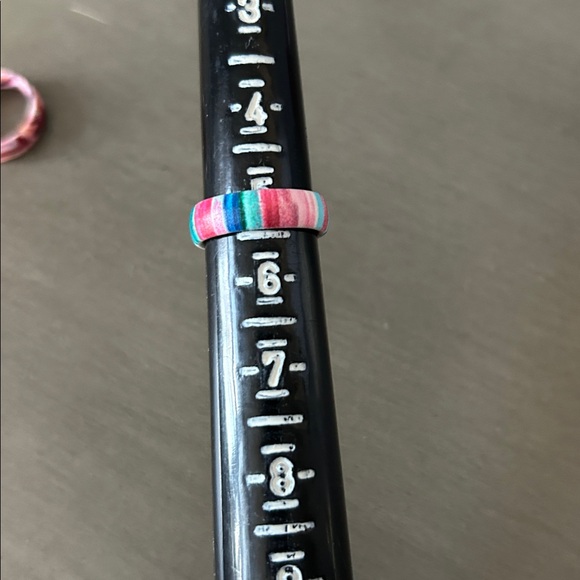 Set of Two Multicolor Patterned Silicone Rings - Picture 3 of 3